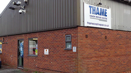 External view of Thame Crash Repair Body Shop